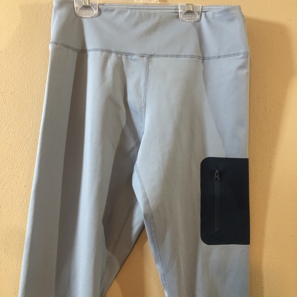 Sierra Designs Blue Soft Athletic Leggings With Zip Pocket Women's Size Small